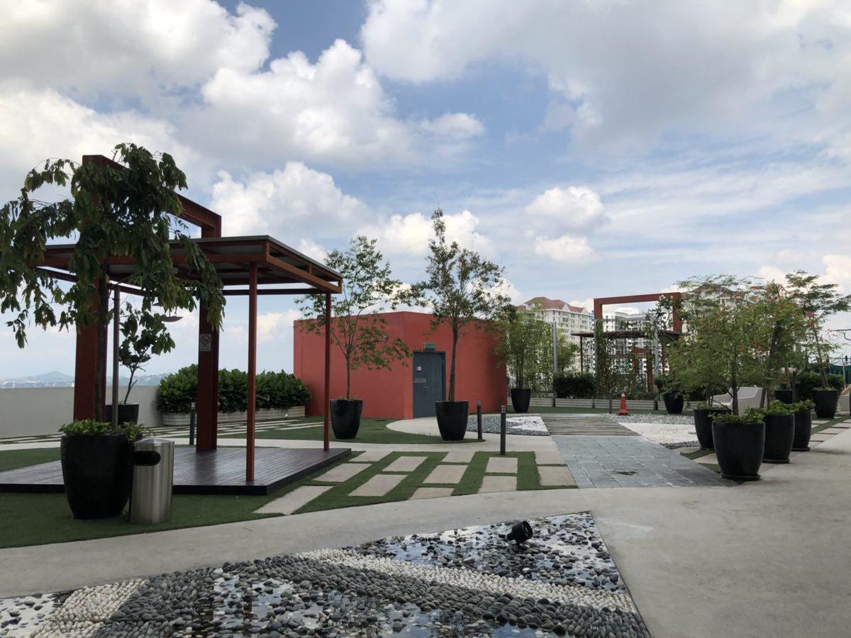 Yenni Duplex @ DeCentrum, Kajang Serdang  Bagian luar foto
